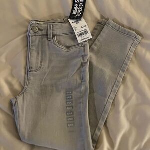 Girls gray jeans